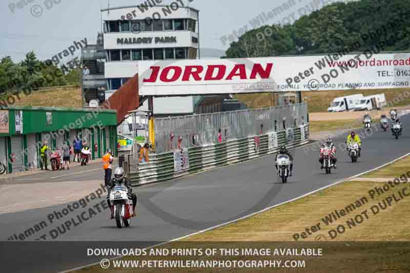 Vintage motorcycle club;eventdigitalimages;mallory park;mallory park trackday photographs;no limits trackdays;peter wileman photography;trackday digital images;trackday photos;vmcc festival 1000 bikes photographs